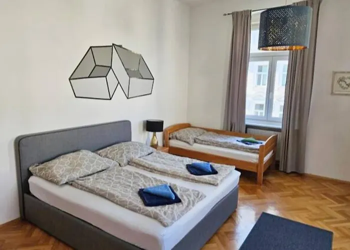 Apartment At Westbahnhof I Close To Shopping Street & Metro Vienna