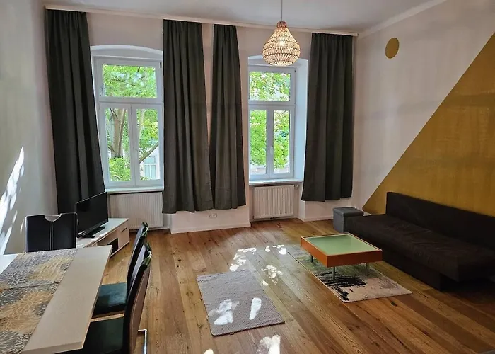 Apartment At Westbahnhof I Close To Shopping Street & Metro