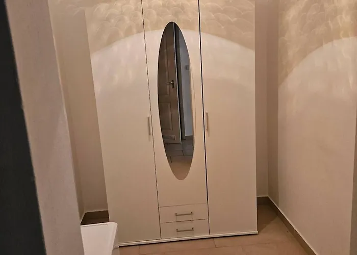 Apartment At Westbahnhof I Close To Shopping Street & Metro